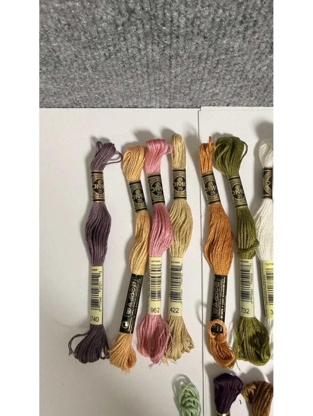 LOT of 27 Skeins Embroidery Floss Most Complete 100% Cotton Variety Of Colors